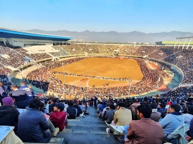 Pakistan: Over 30,000 job seekers gather in stadium for appearing in police constable recruitment exam