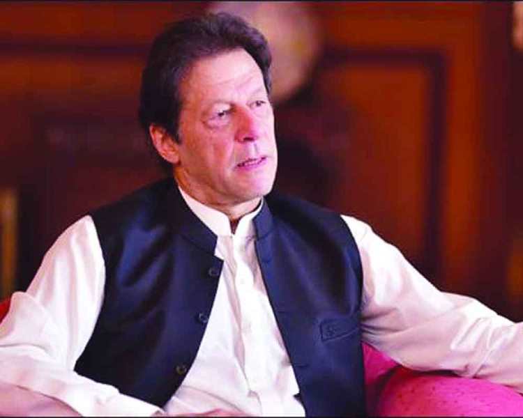 Heavy contingent of police reach Zaman Park residence of ex-Pakistan PM Imran Khan to arrest him