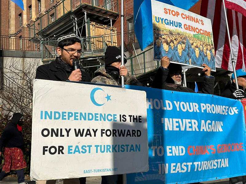 Uyghurs led by East Turkistan Govt in Exile demostrate against China’s hypocrisy in US