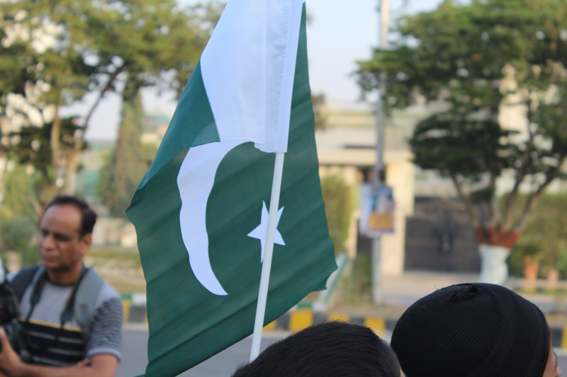 Pakistan: Hundreds demonstrate against ‘desecration’ of shrine in Charsadda