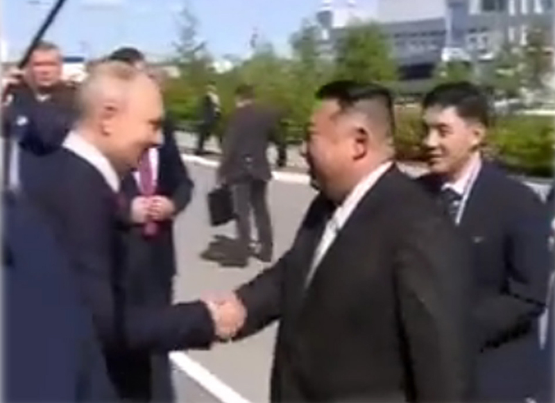 Kim Jong Un meets Vladimir Putin, says Pyongyang wants to further deepen ties with Moscow