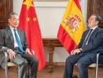 Chinese Foreign Minister meets Spanish counterpart; talks about strengthening bilateral ties