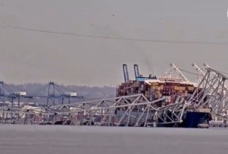 US: Baltimore bridge collapses after cargo ship, losing power, rams into it; 6 people missing