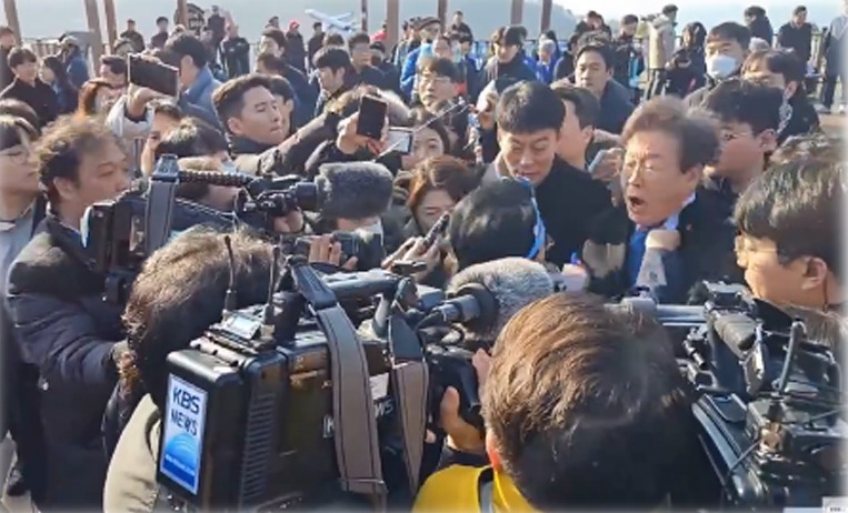 Opposition leader Lee Jae-myung stabbed in South Korea, attacker arrested
