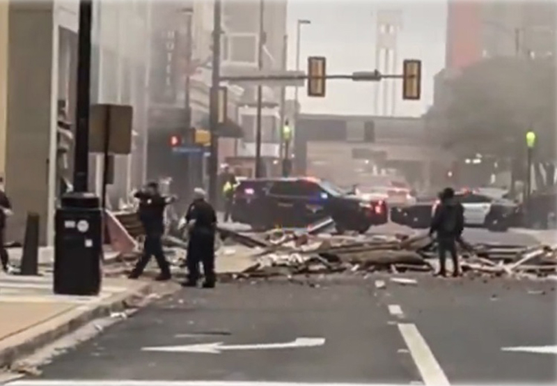 Twenty-one hurt after blast rocks hotel in Texas